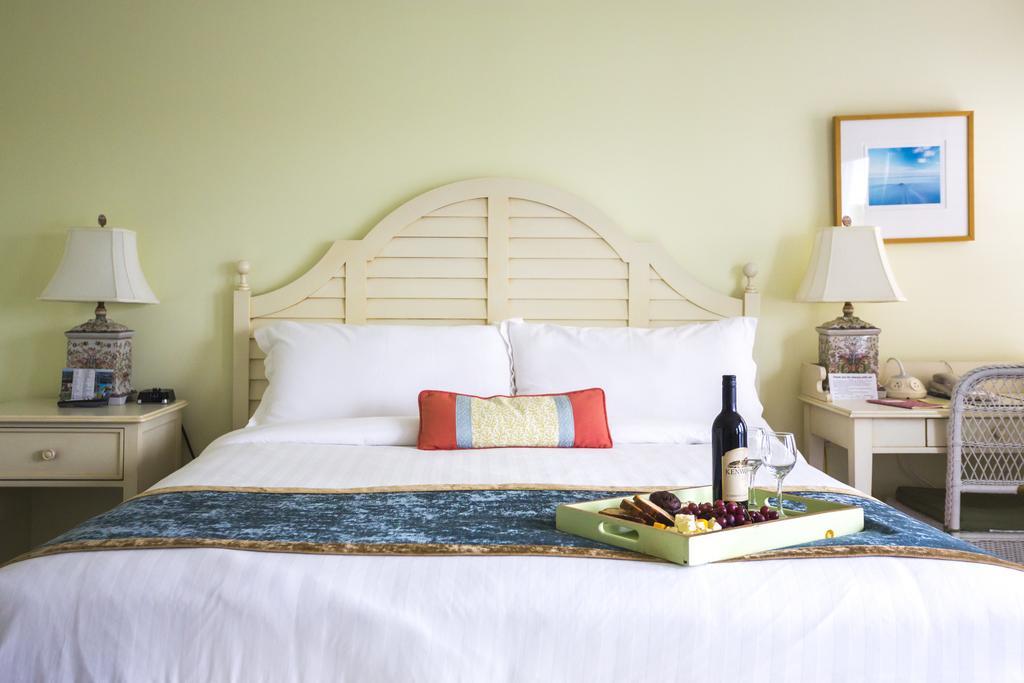 Mansion House Inn Vineyard Haven Exterior photo