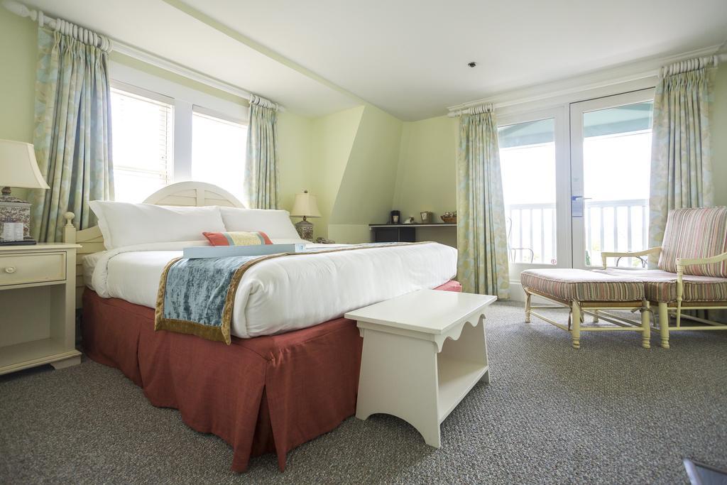Mansion House Inn Vineyard Haven Exterior photo