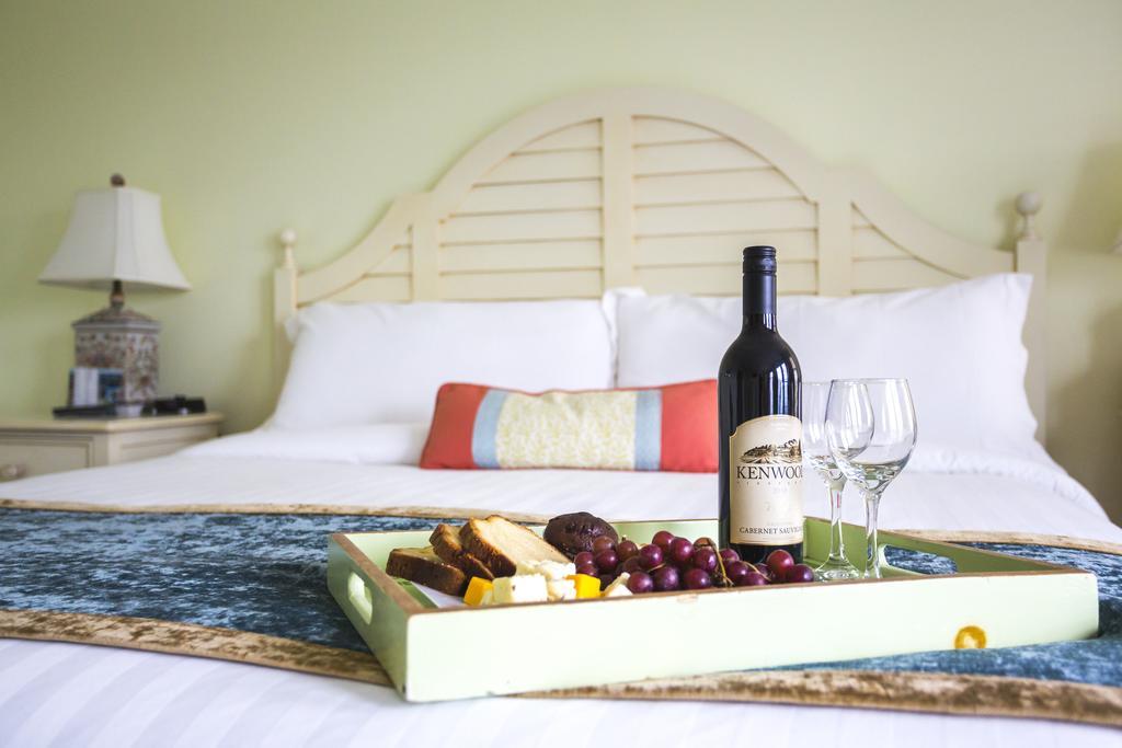 Mansion House Inn Vineyard Haven Exterior photo