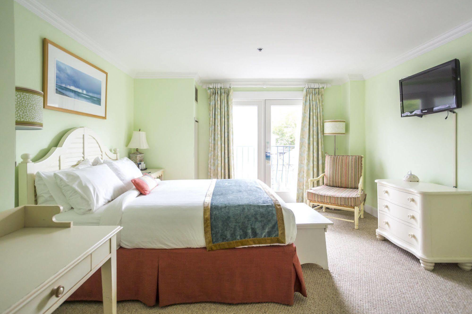 Mansion House Inn Vineyard Haven Exterior photo